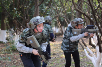 周末素质拓展训练计划表